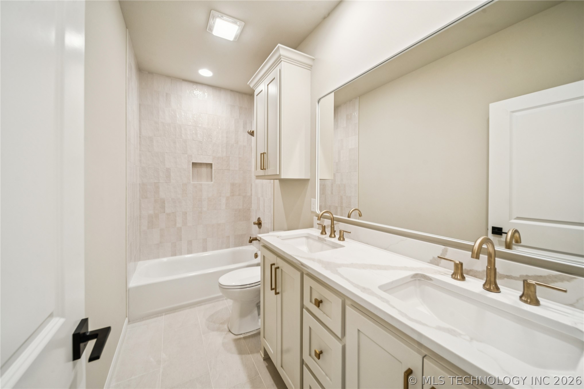 9716 E 132nd Street Property Photo 25