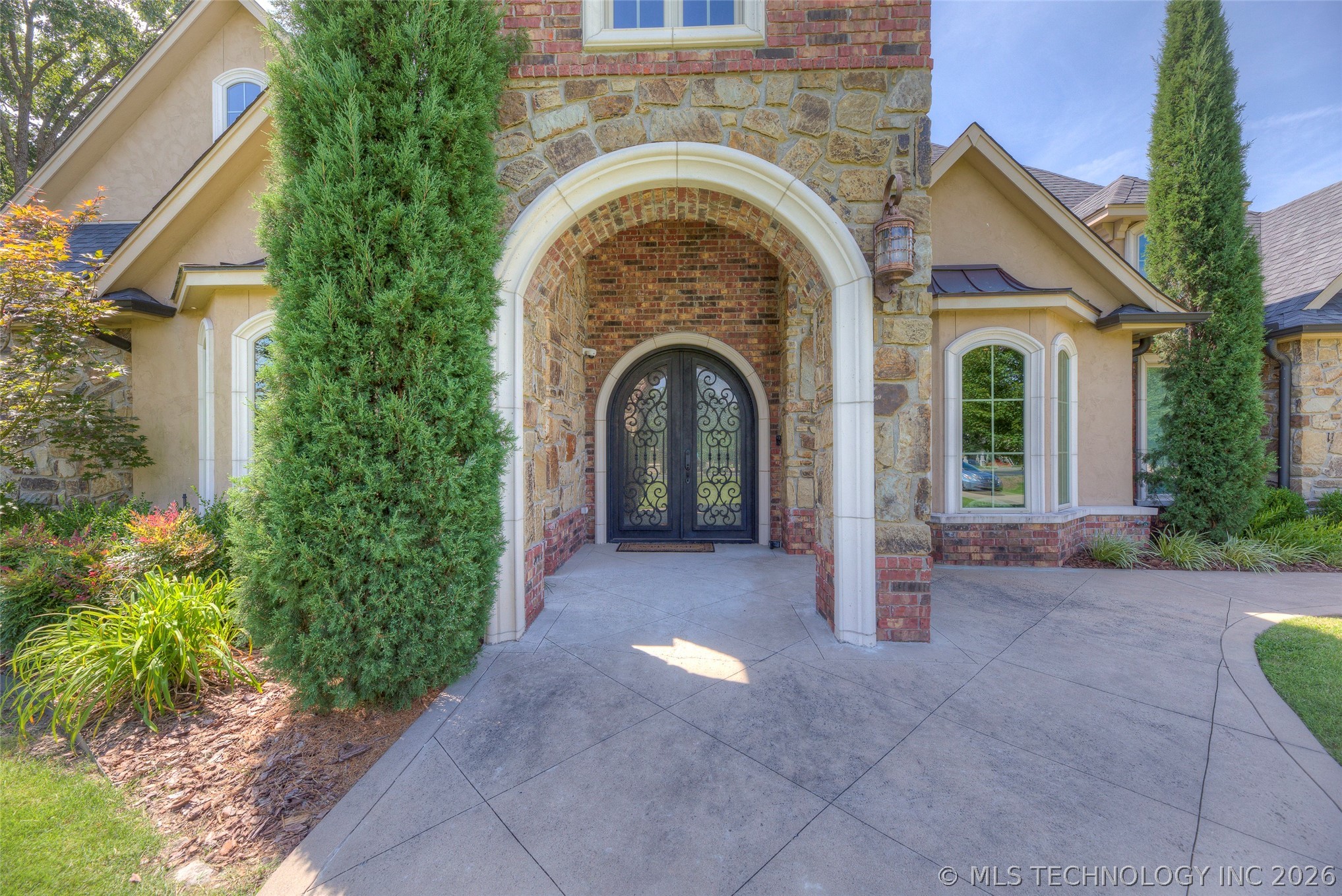 17940 E Red Hawk Road Property Photo 2