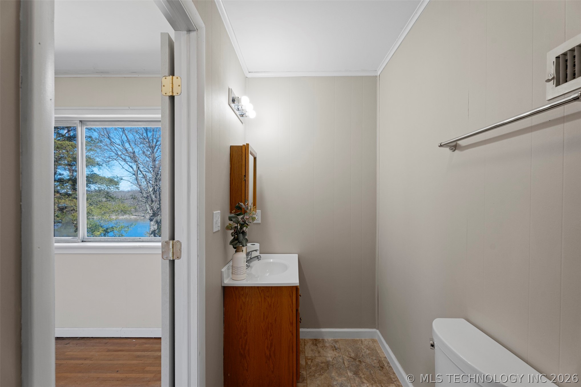 5057 E 425 Road Property Photo 24