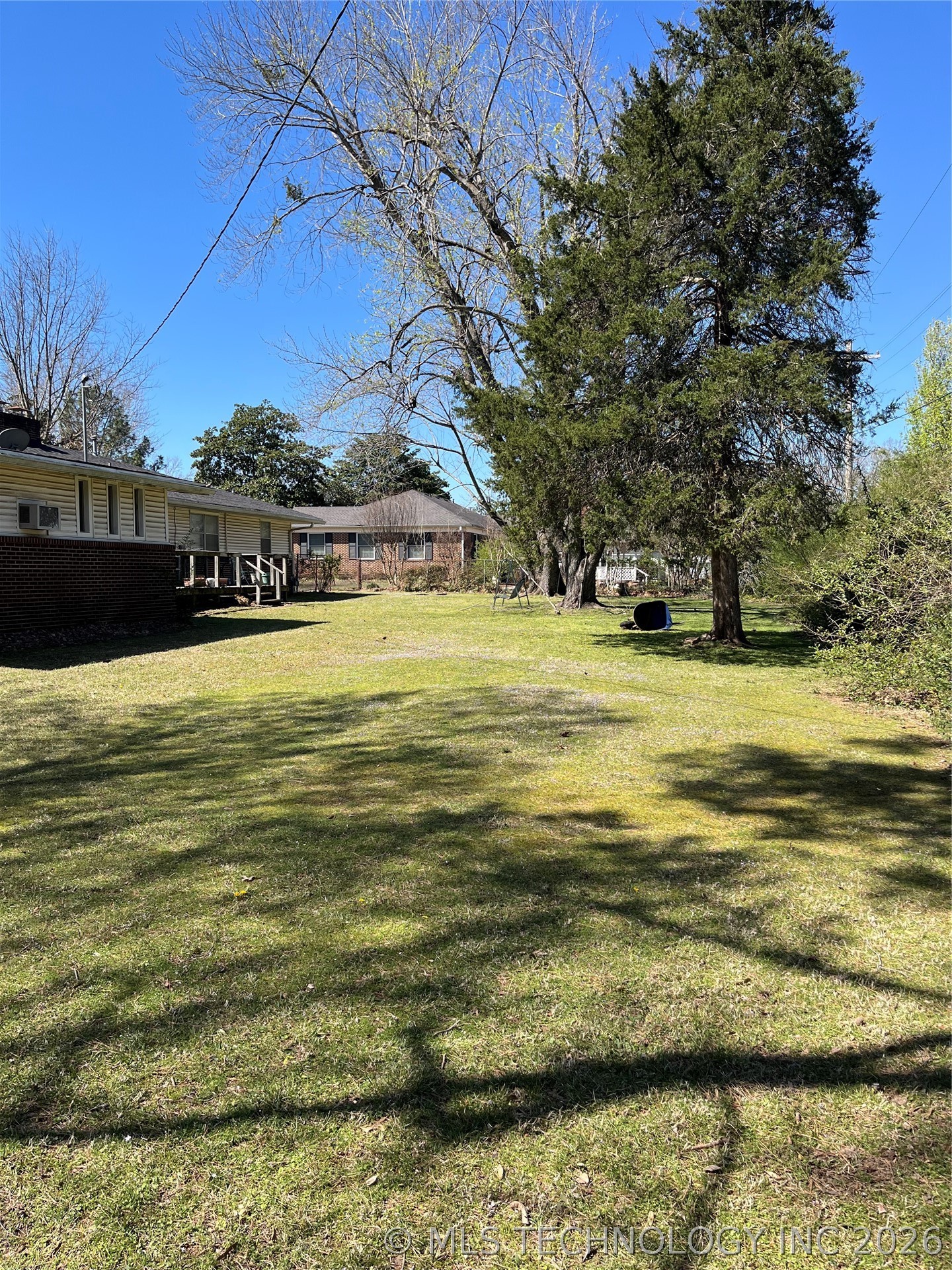 201 Nw Rose Lane Property Photo 8