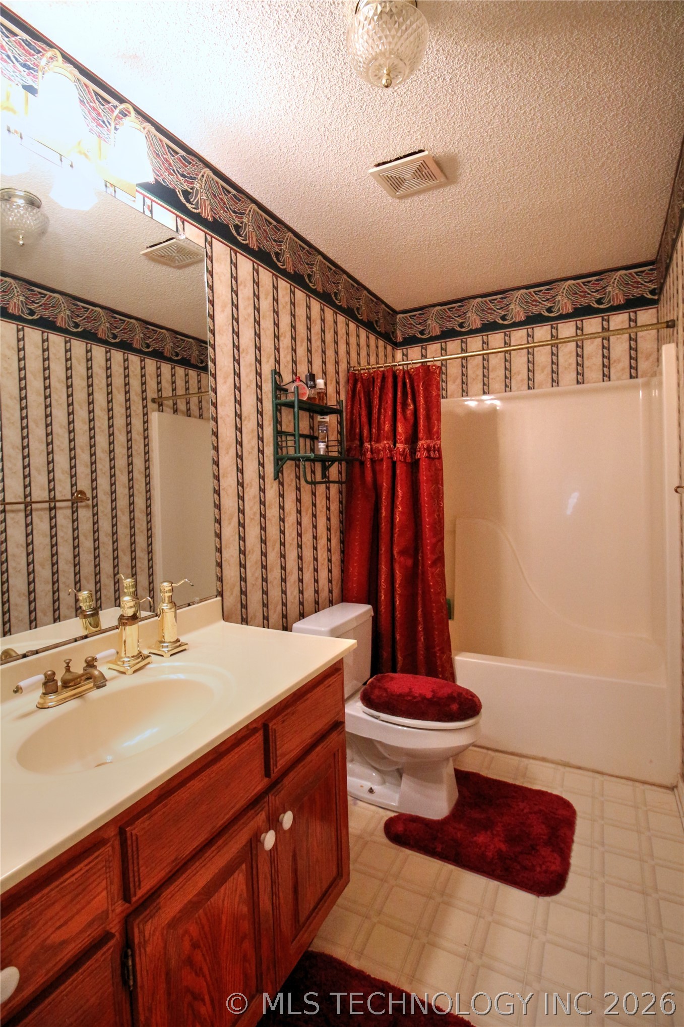 6786 Red Oak Property Photo 12