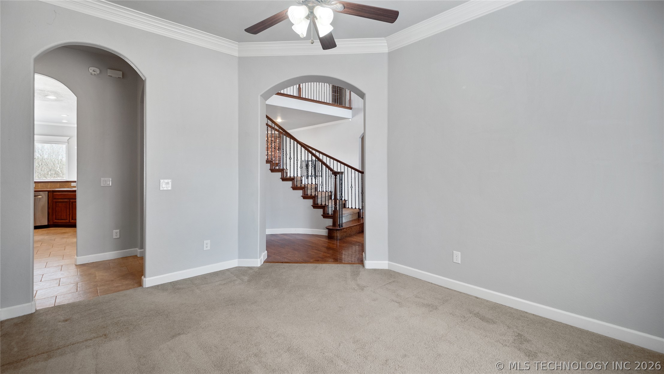 4301 N Walnut Avenue Property Photo 14