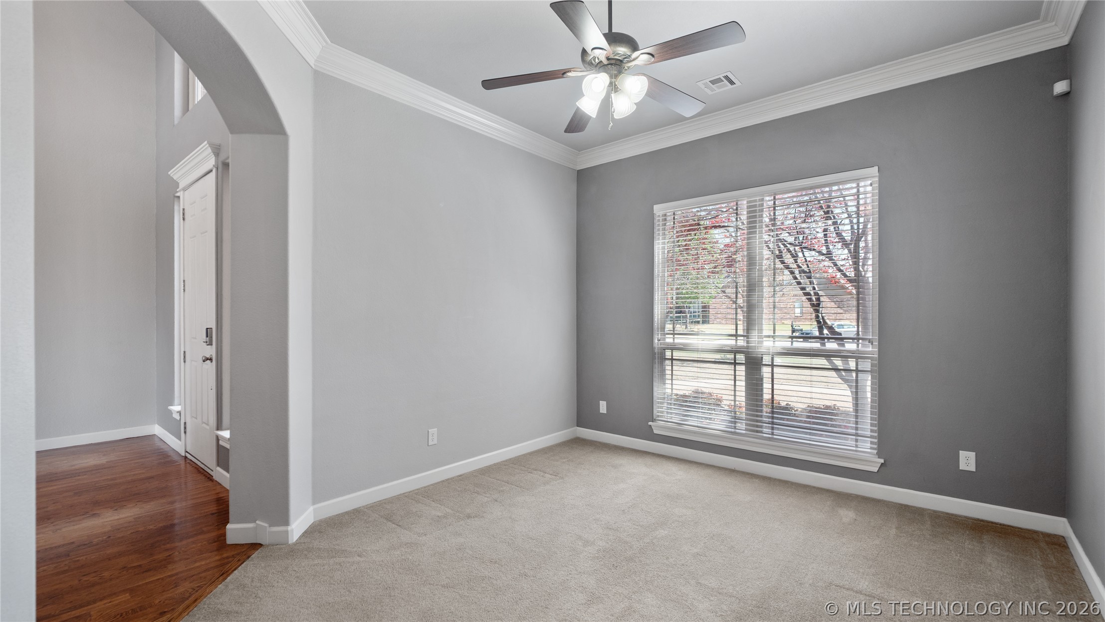 4301 N Walnut Avenue Property Photo 15