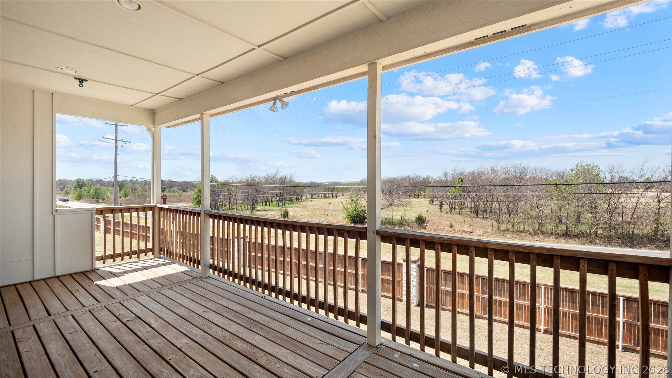 4301 N Walnut Avenue Property Photo 30