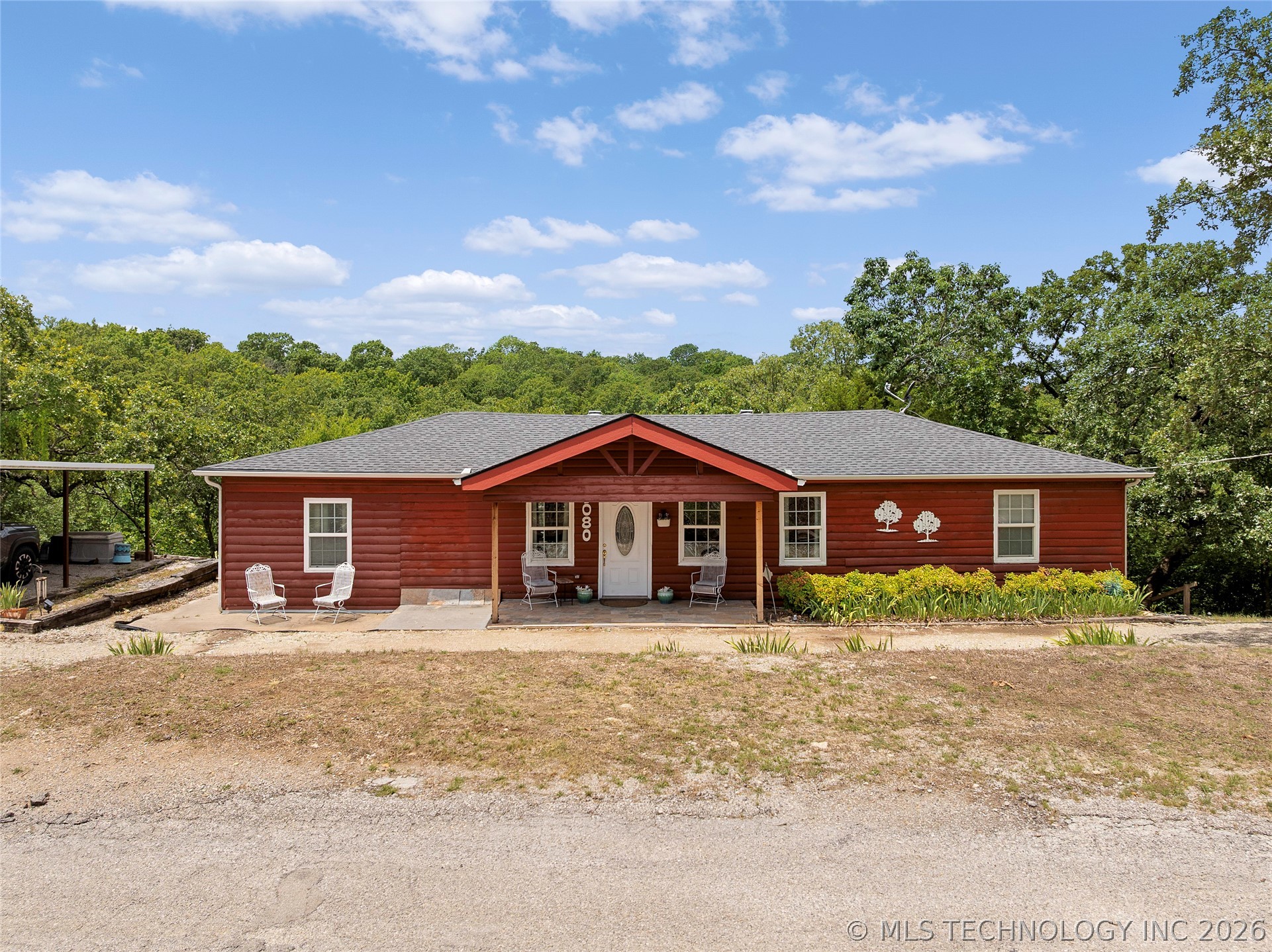 4080 Bud Drive Property Photo 2