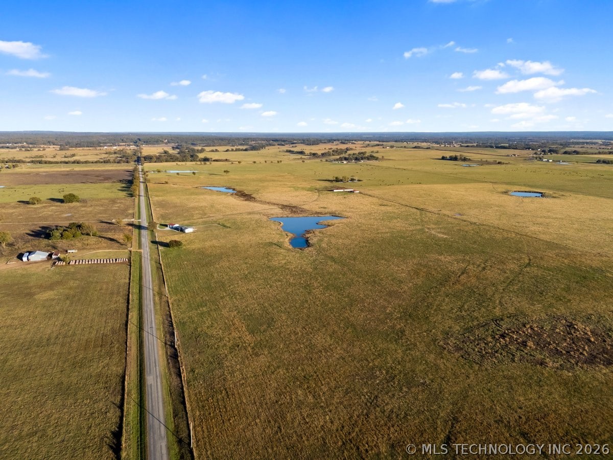 4 E 330 Road Property Photo 10