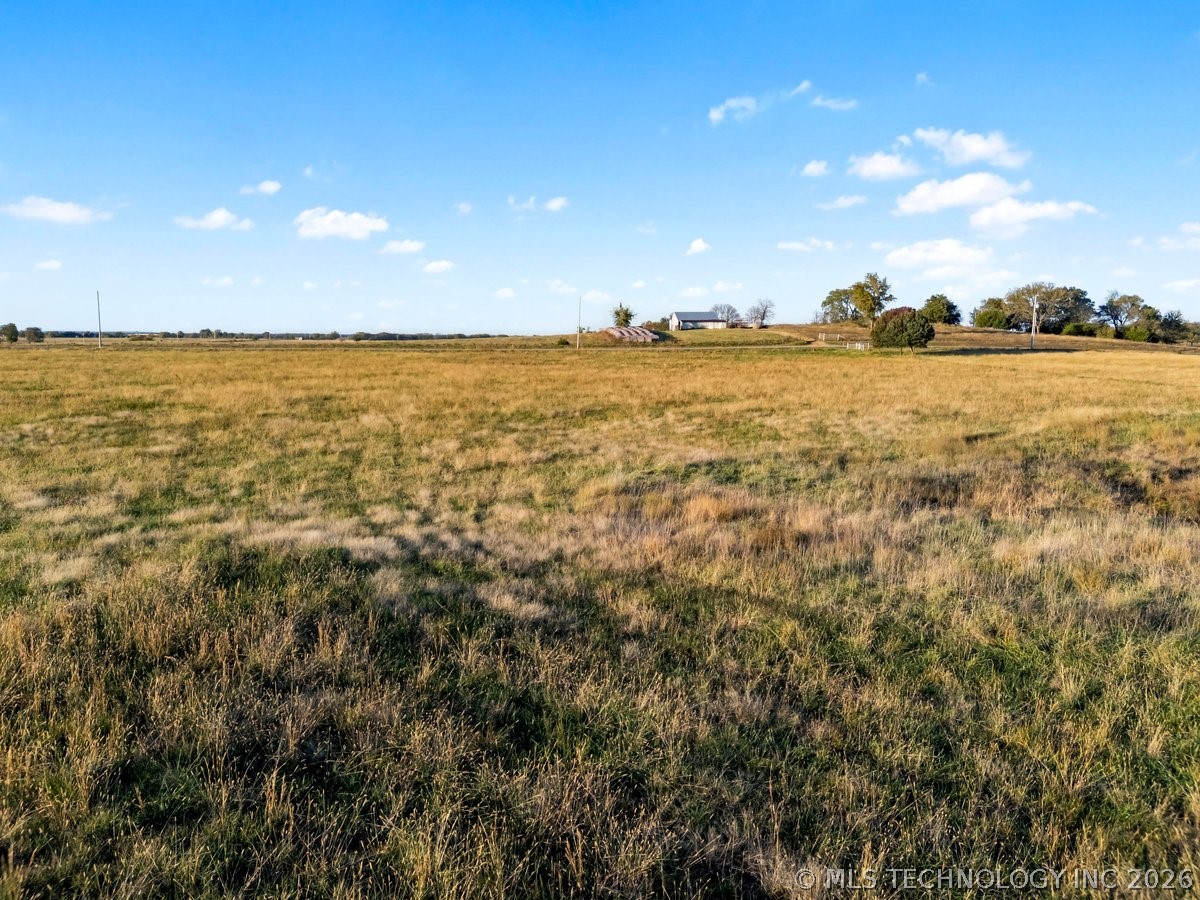 4 E 330 Road Property Photo 14