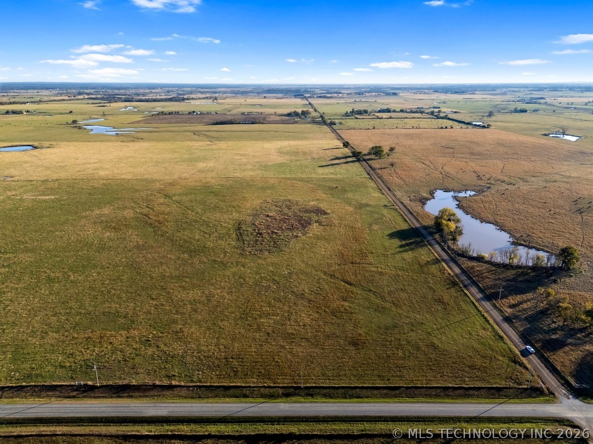 4 E 330 Road Property Photo 16