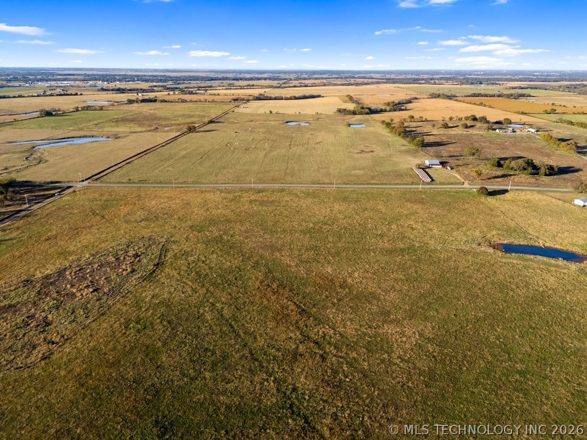 4 E 330 Road Property Photo 17