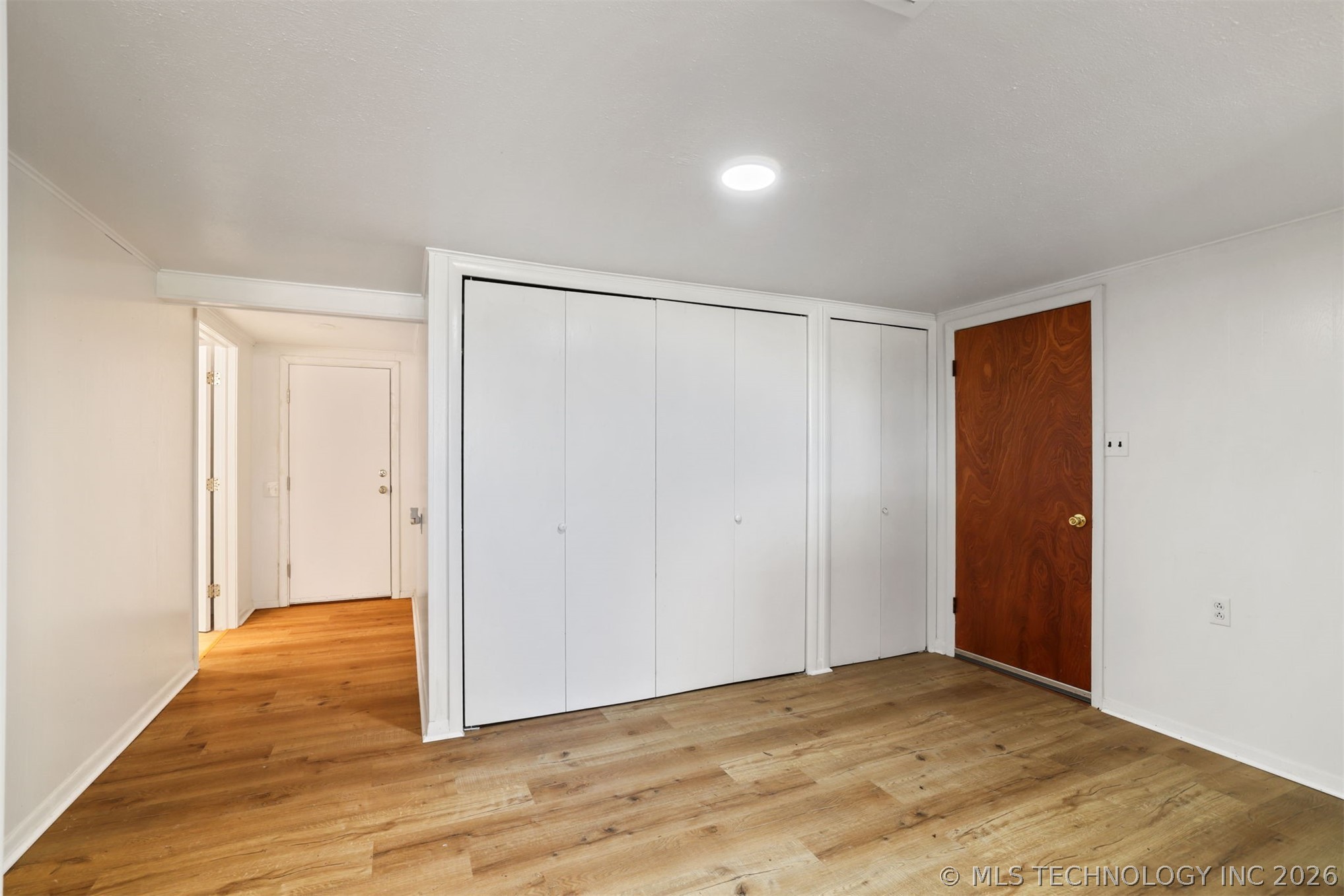 610 E Mckennon Property Photo 10