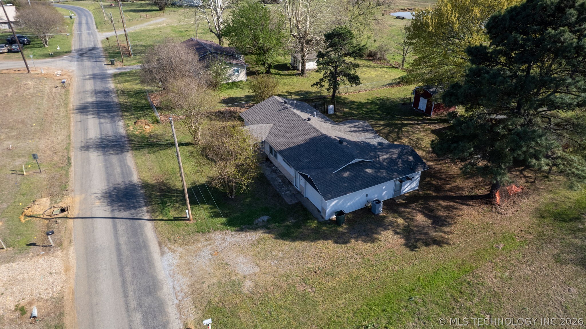610 E Mckennon Property Photo 19