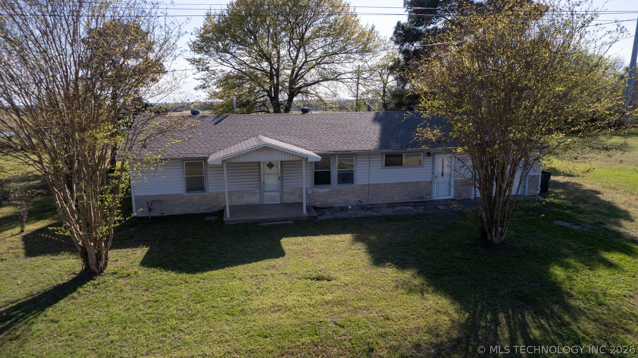 610 E Mckennon Property Photo 21