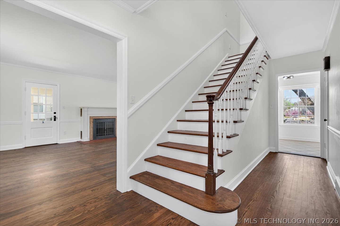 1417 Hillcrest Drive Property Photo 6