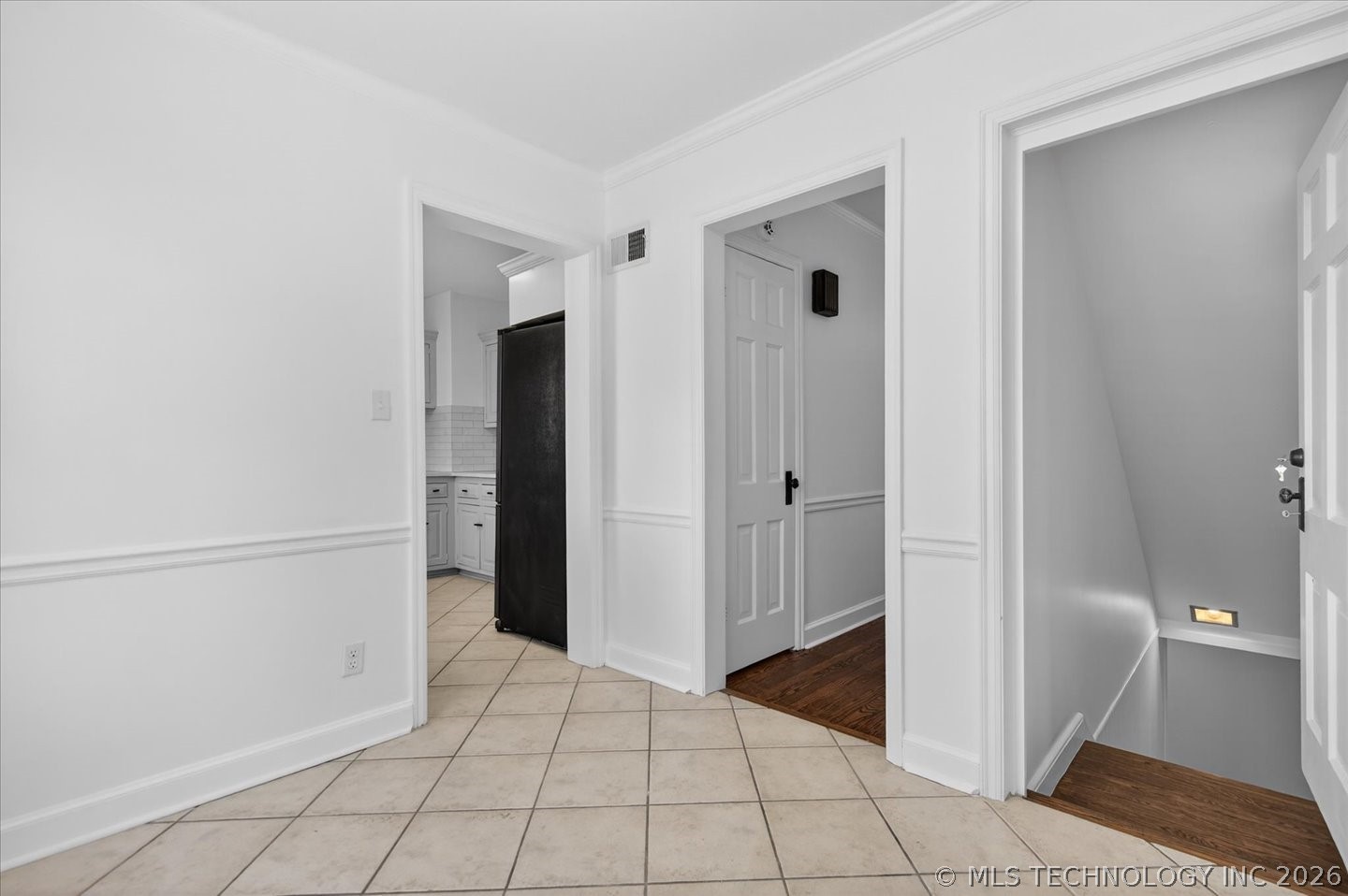 1417 Hillcrest Drive Property Photo 10
