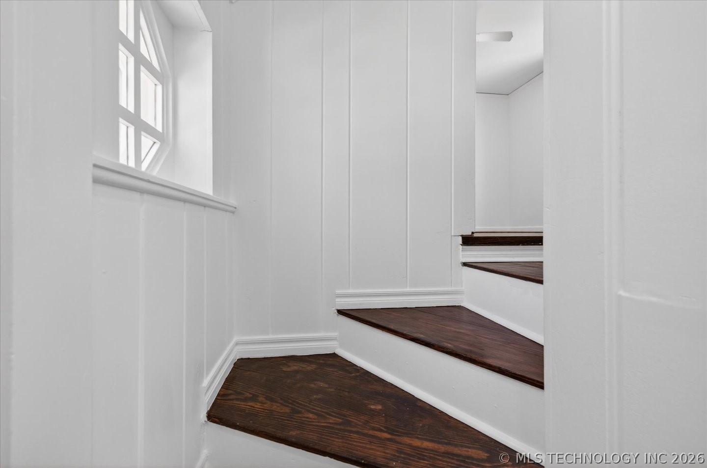 1417 Hillcrest Drive Property Photo 22
