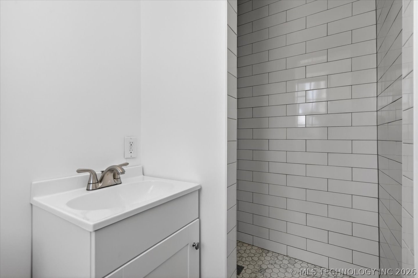 1417 Hillcrest Drive Property Photo 42