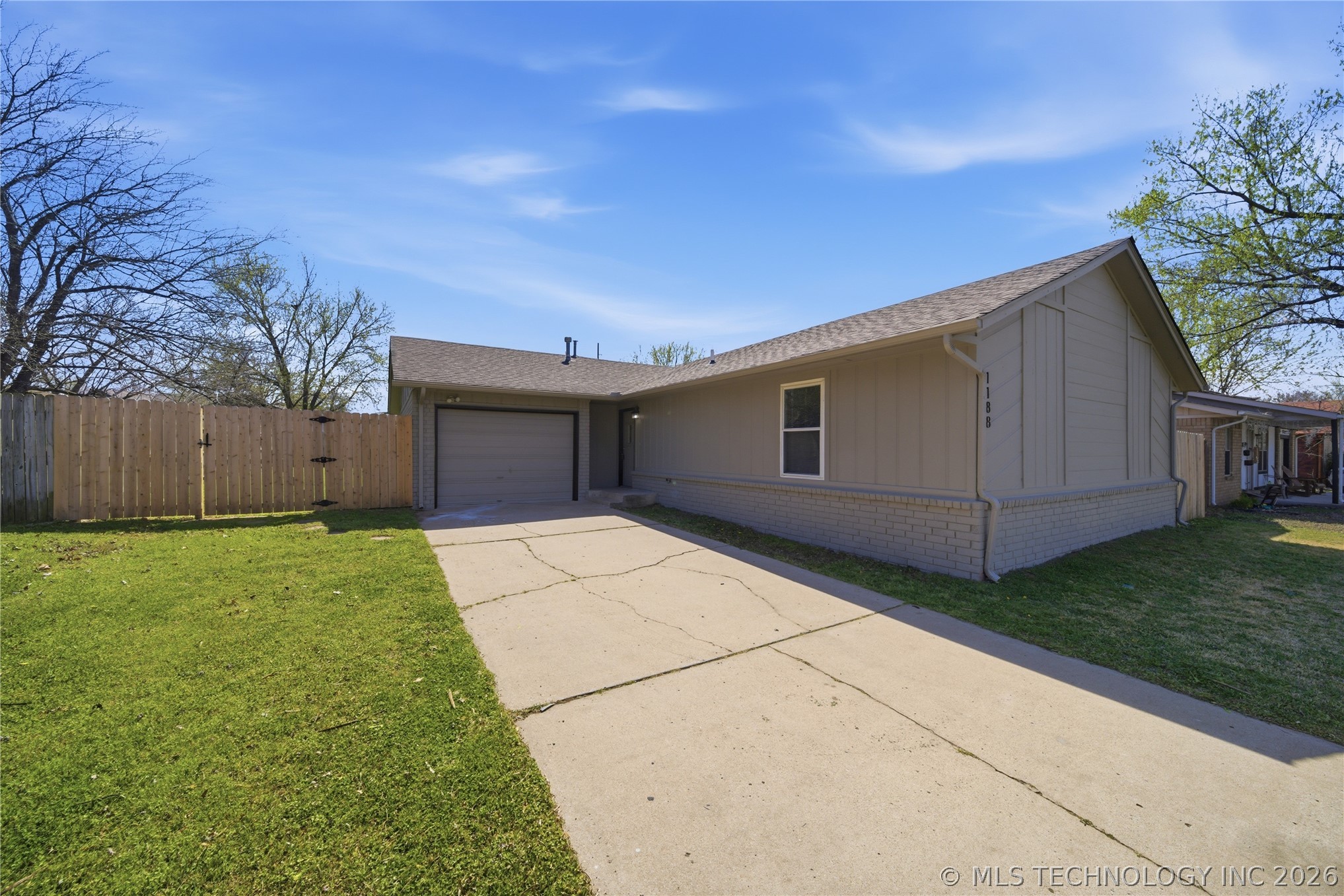 1188 E 143rd Street Property Photo 1