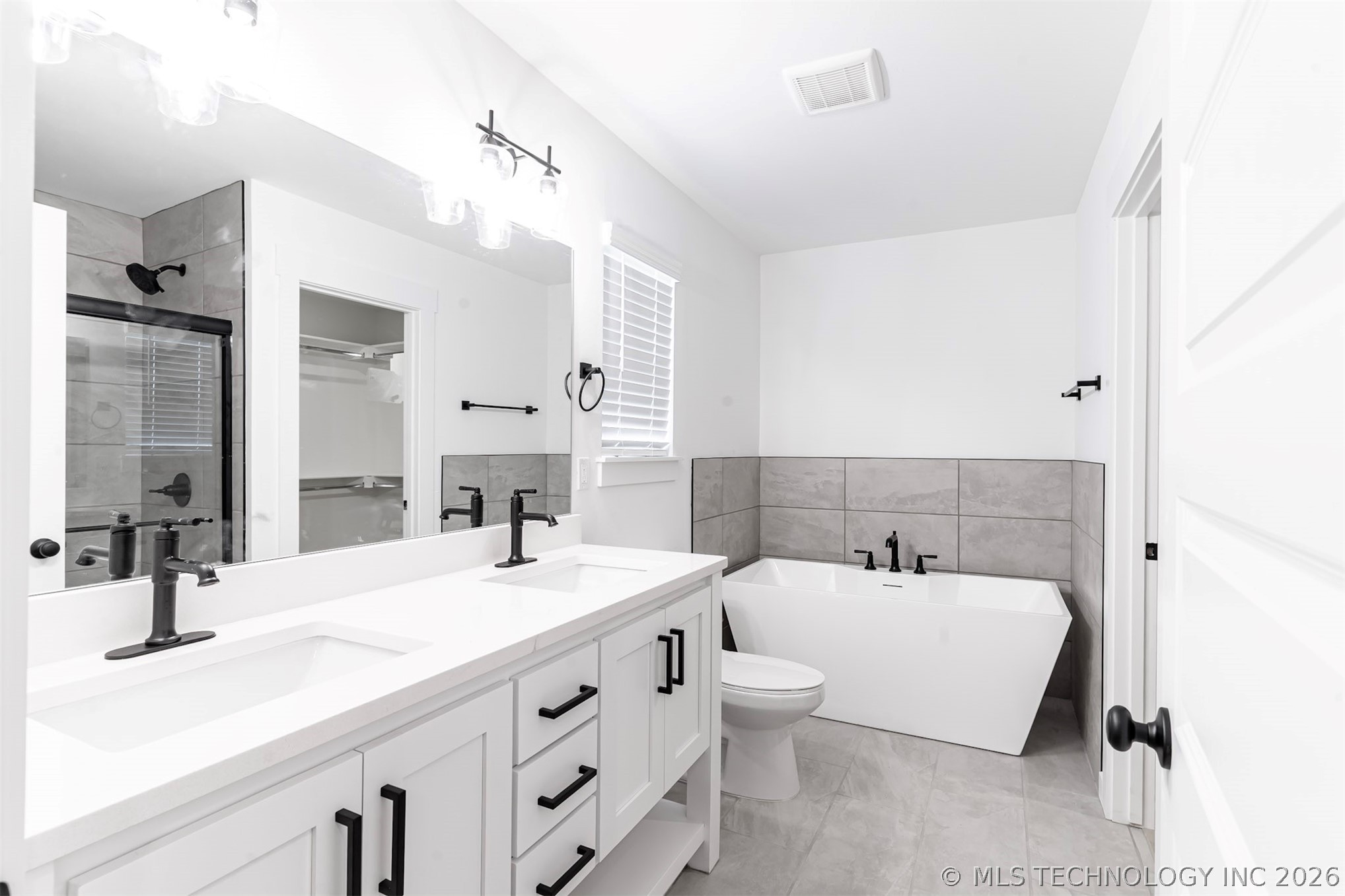 100 S 26th Street Property Photo 8