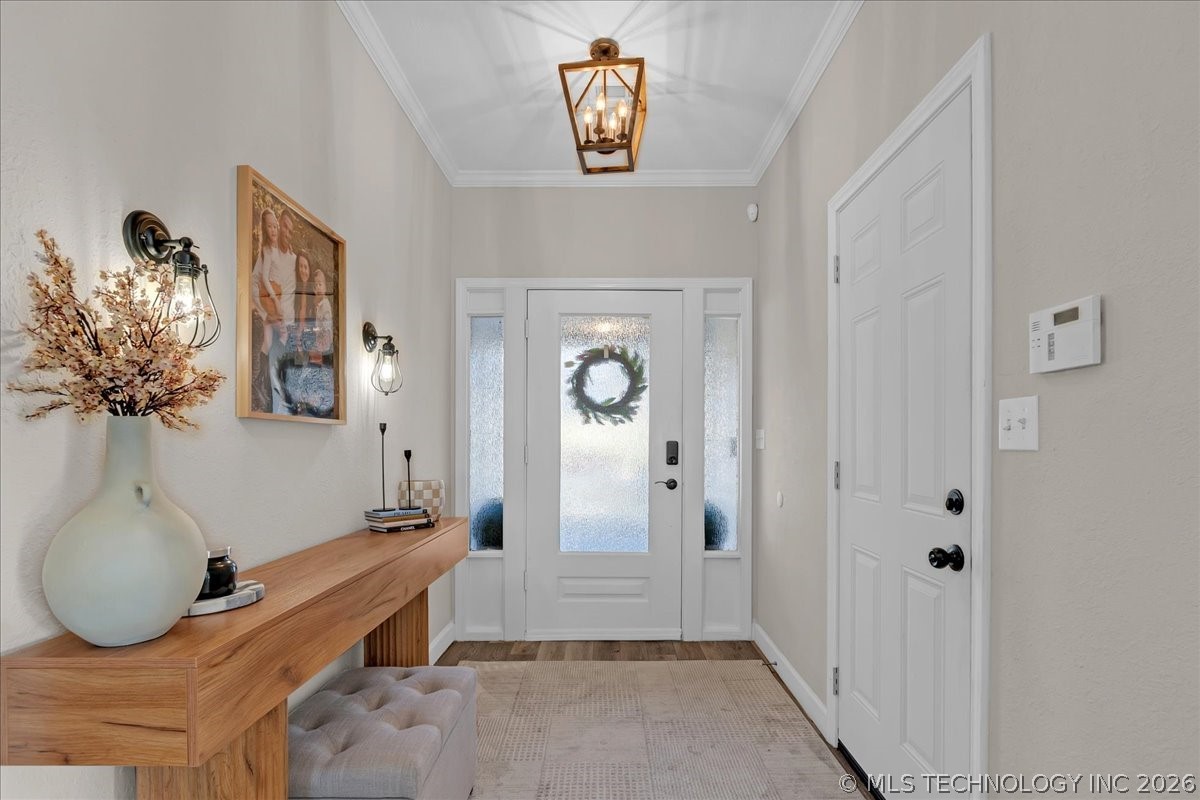 7122 E 100th Place Property Photo 3