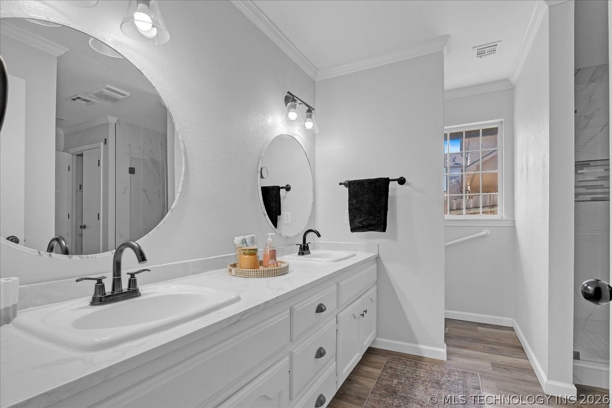 7122 E 100th Place Property Photo 36
