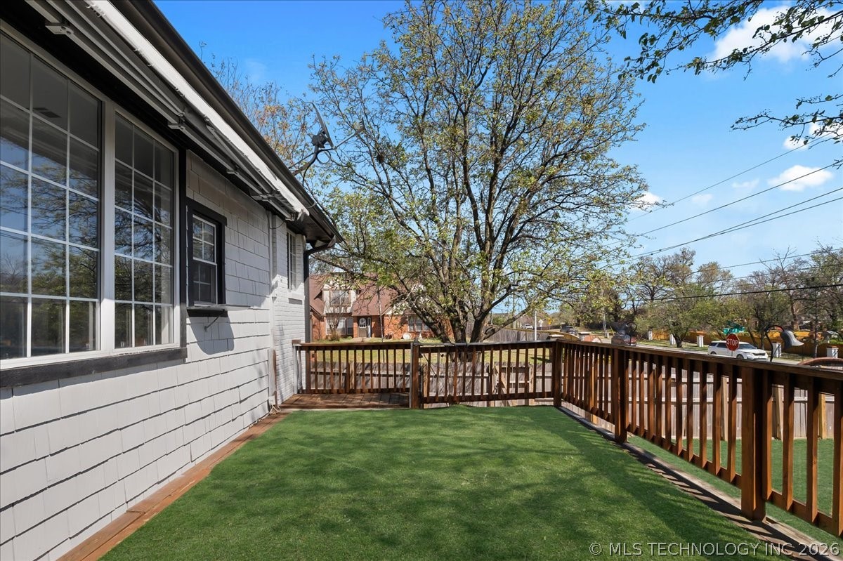 7122 E 100th Place Property Photo 42