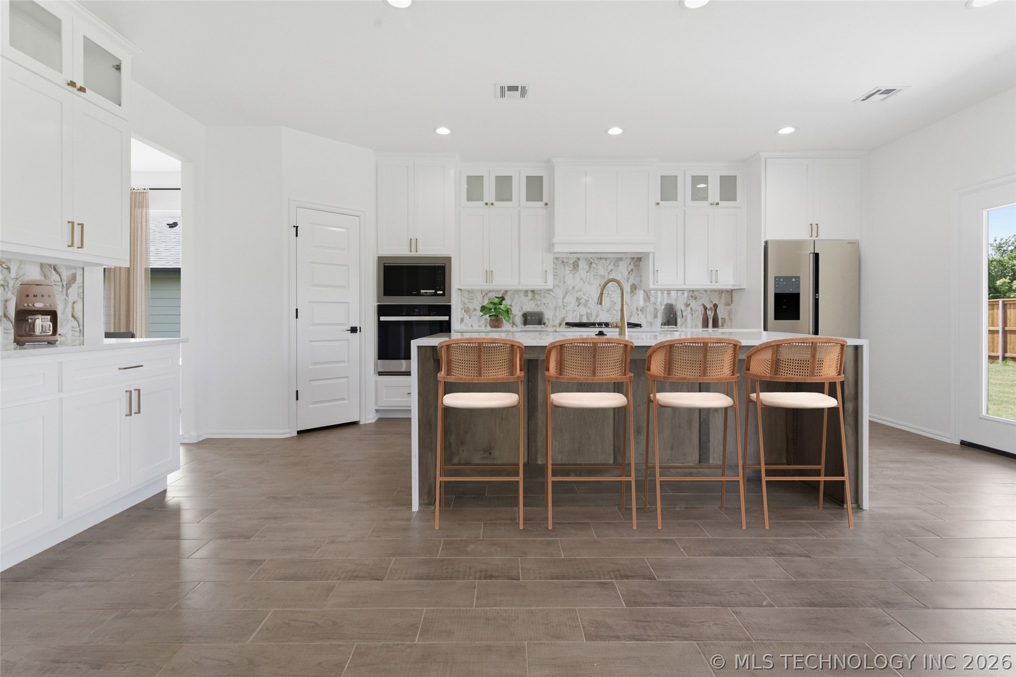5010 N Walnut Avenue Property Photo 14