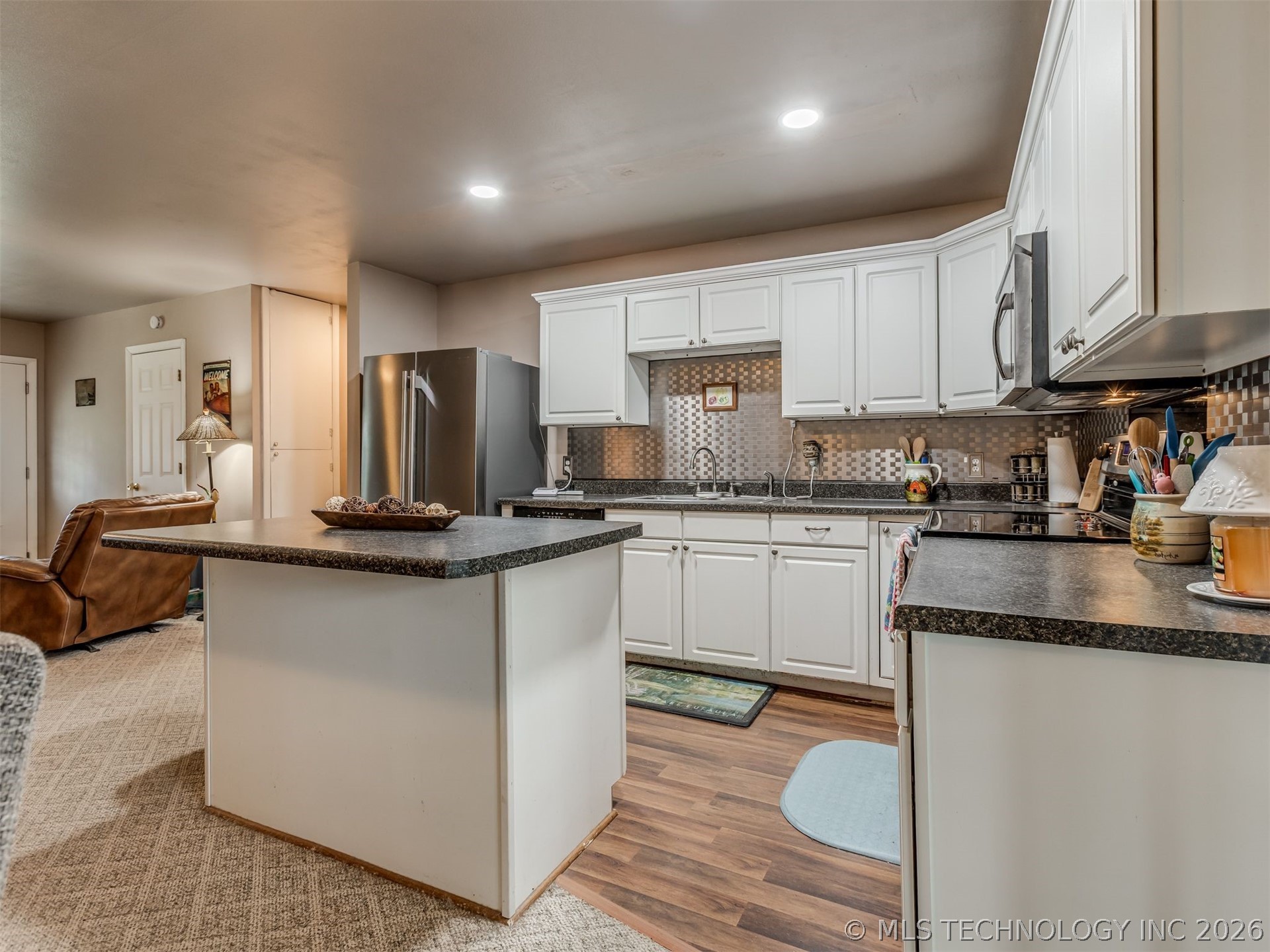 115907 S 4197 Property Photo 13