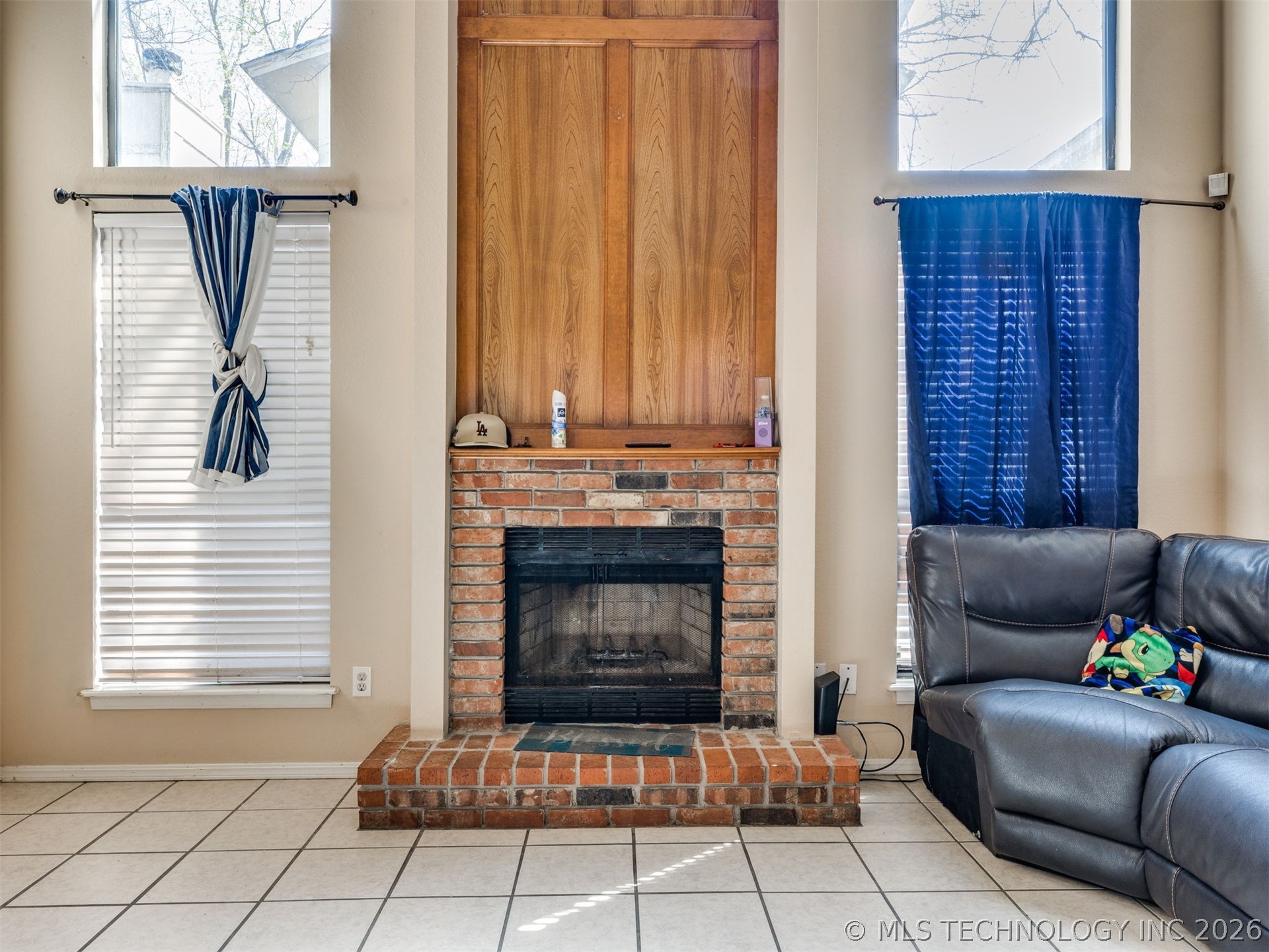 13025 E 28th Place Property Photo 4