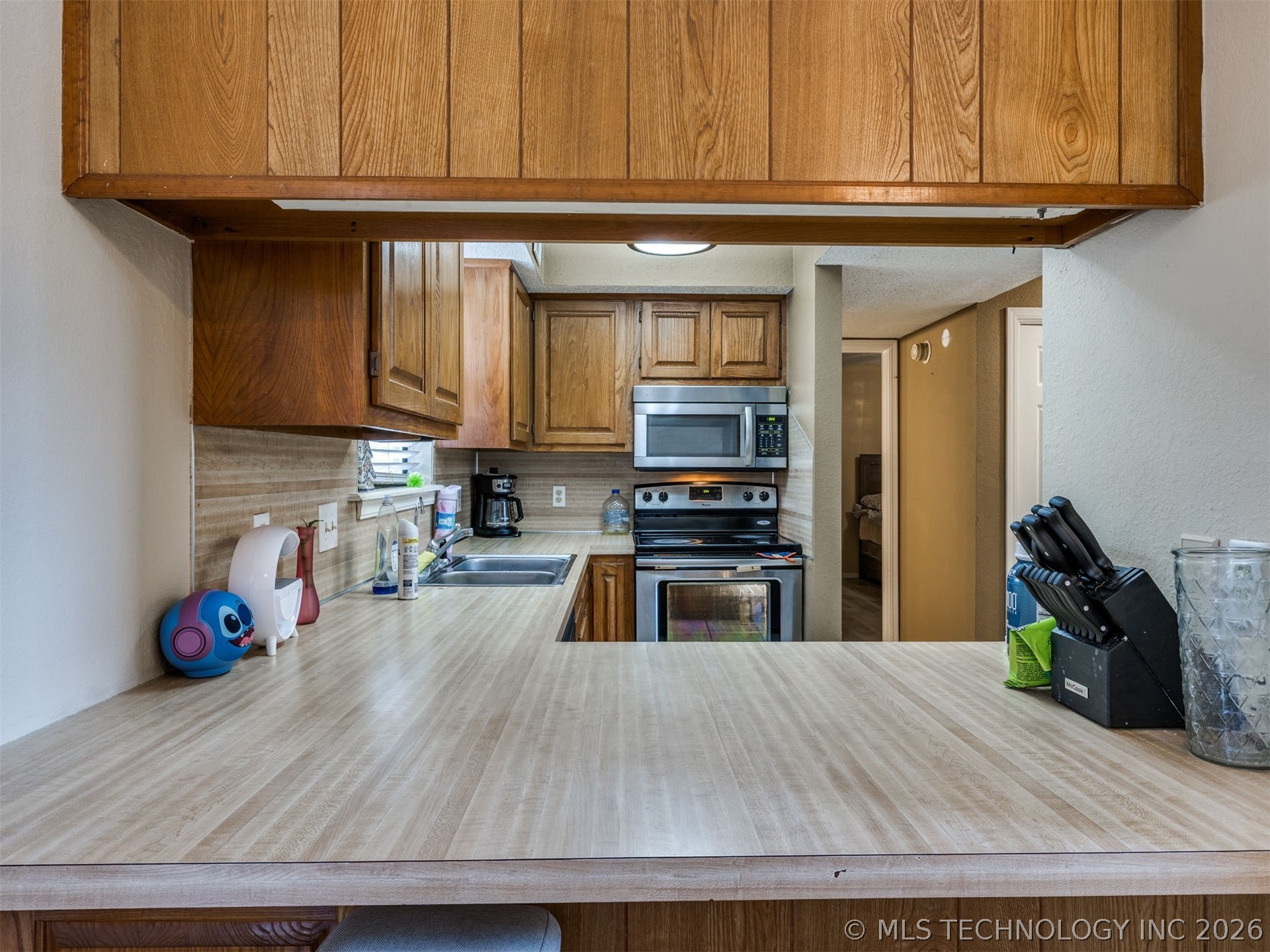 13025 E 28th Place Property Photo 6