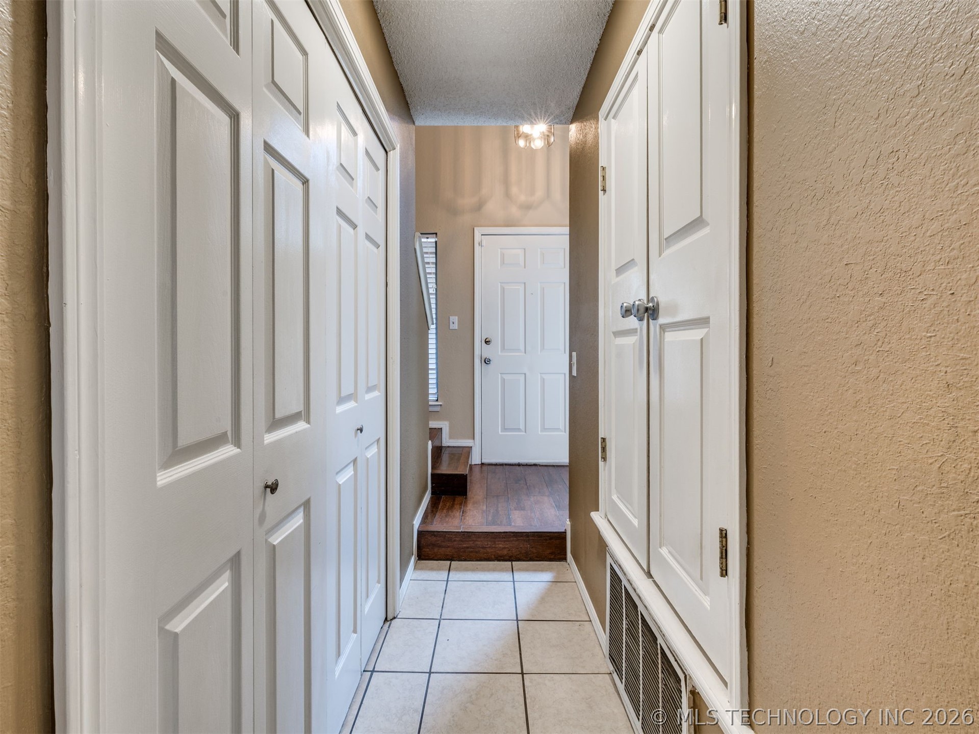 13025 E 28th Place Property Photo 10