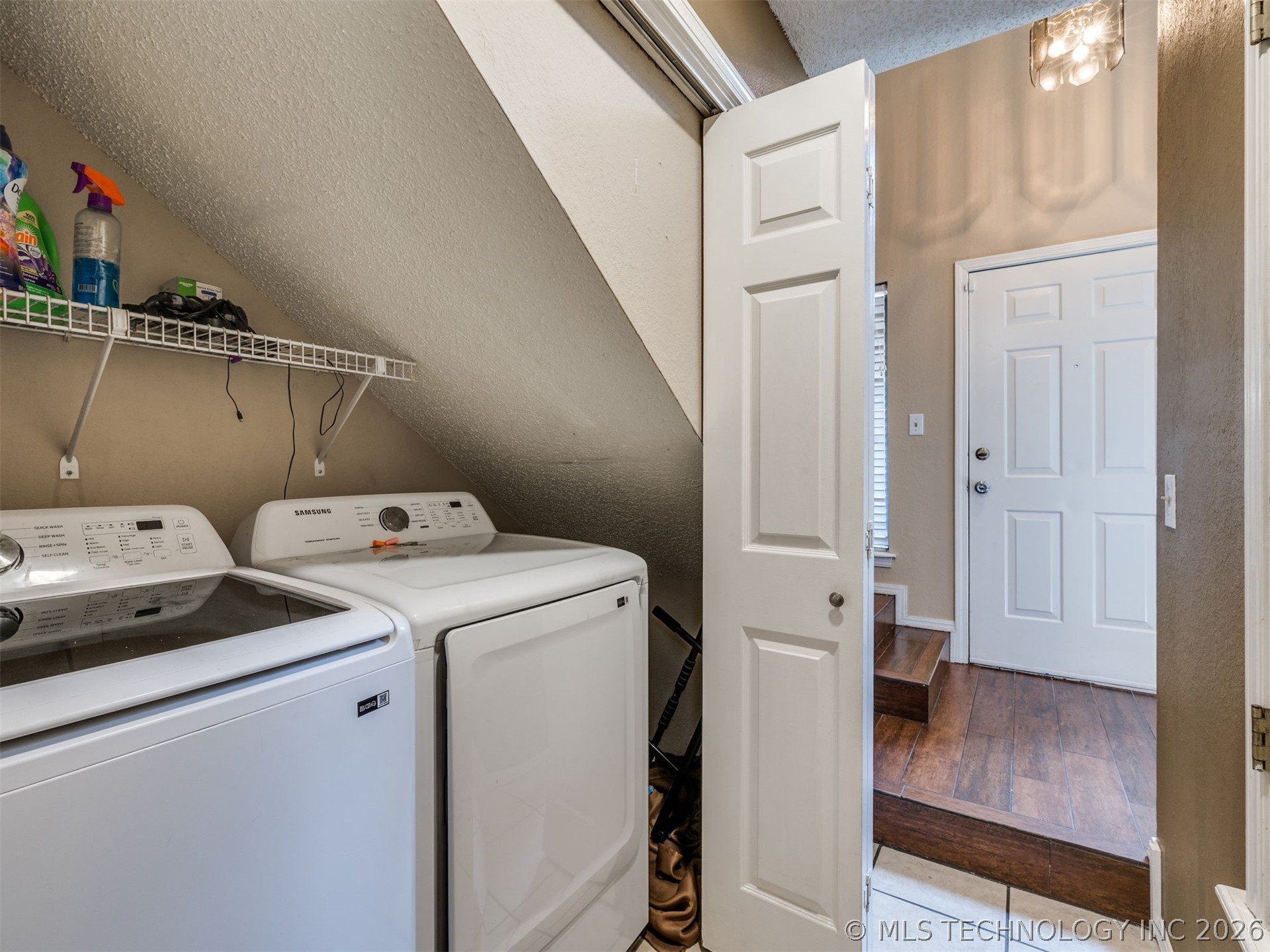 13025 E 28th Place Property Photo 11