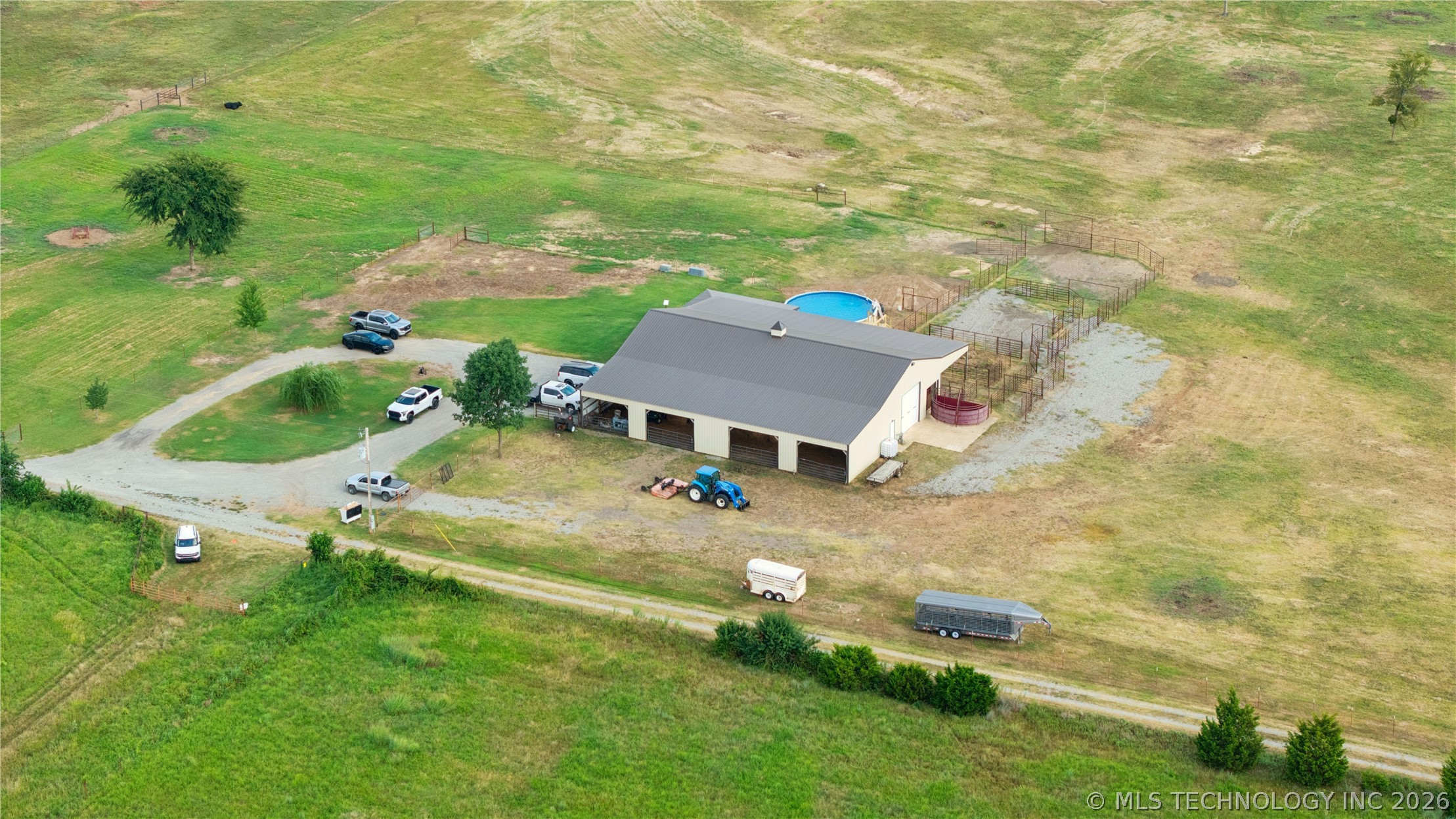 195 Cardell Property Photo 42