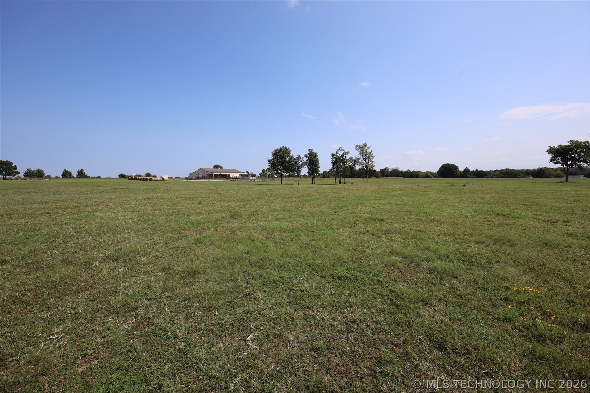 195 Cardell Property Photo 48