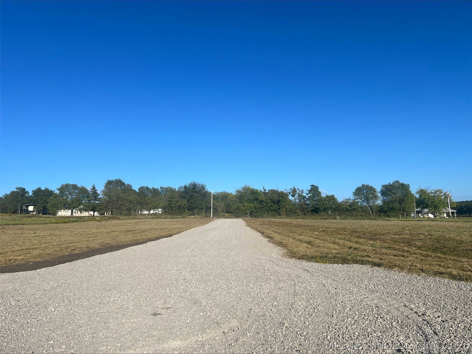 16990 W 829 Road Property Photo 6