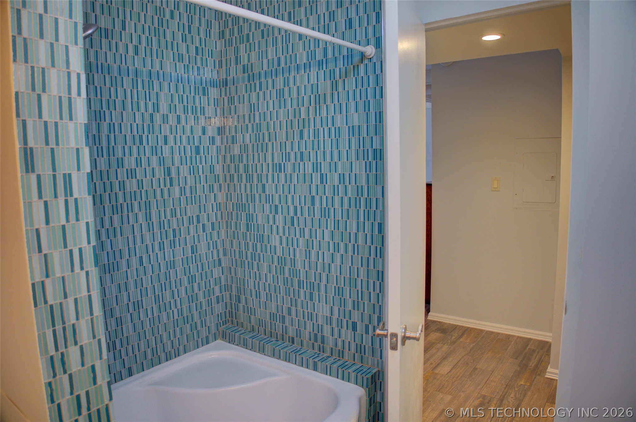 611 W 15th Street E1 Property Photo 33