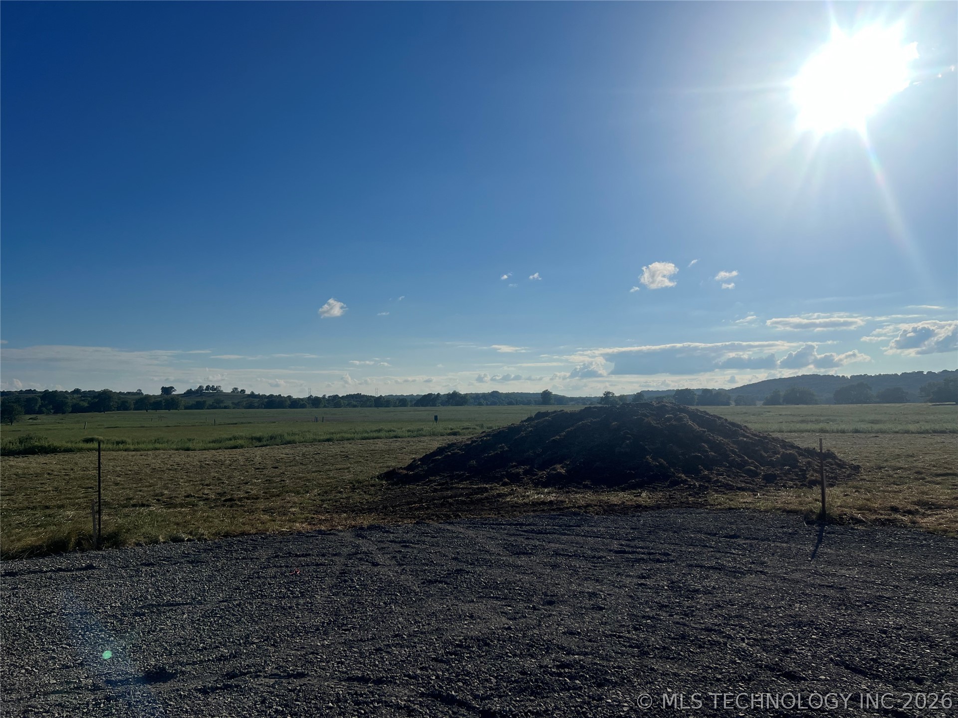 16931 W 829 Road Property Photo 1