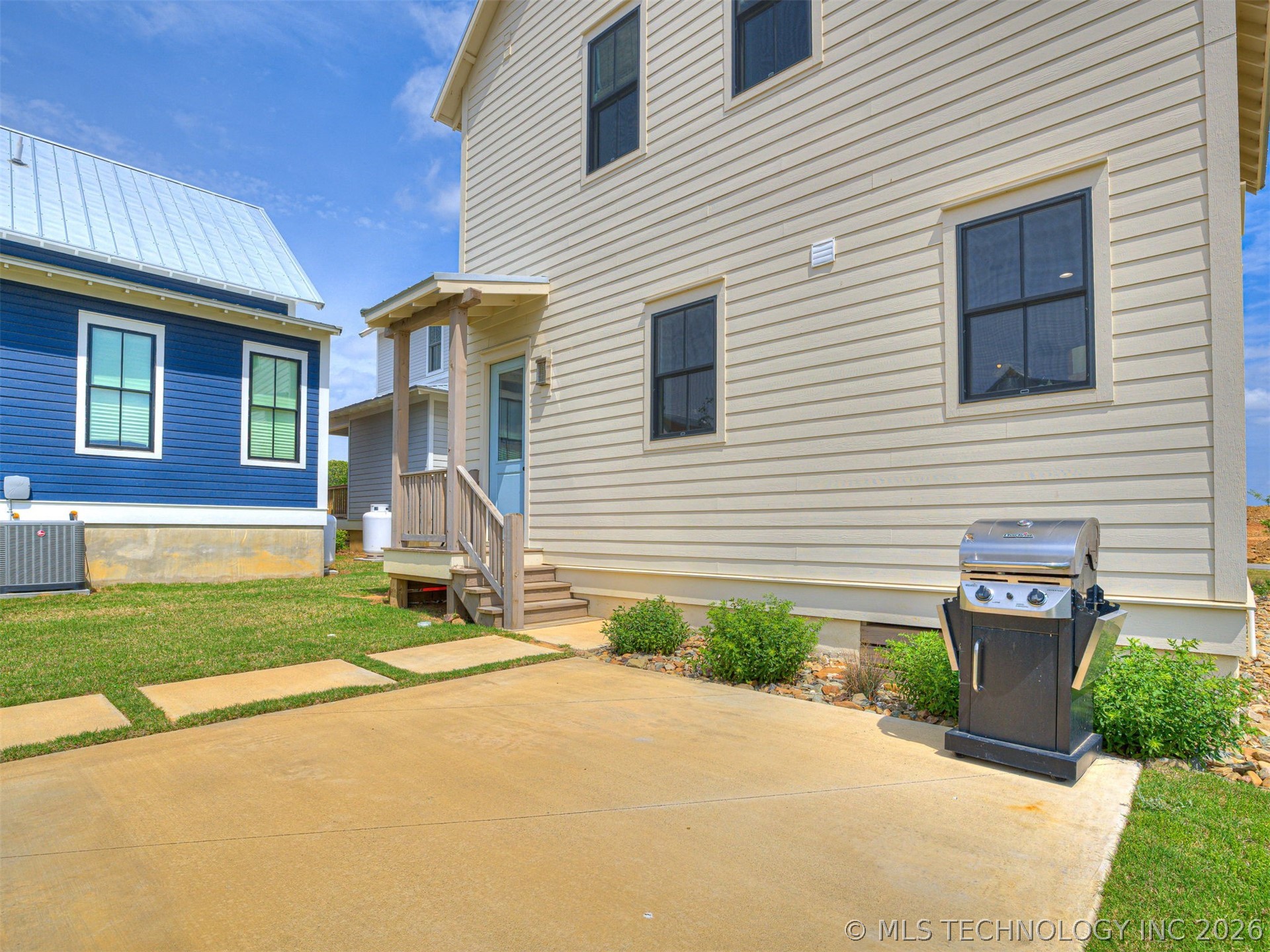 36 Hill Street Property Photo 49