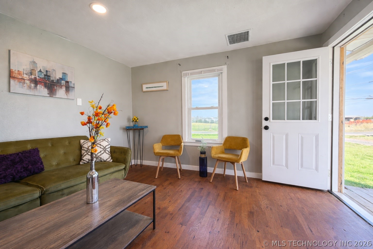 907 Stallard Road Property Photo 6