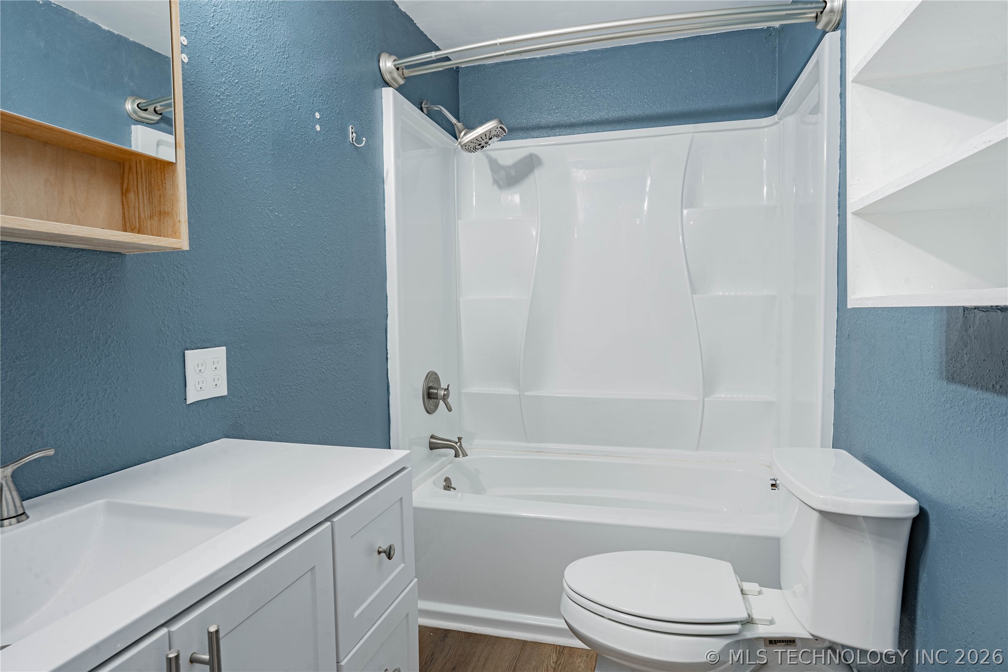 907 Stallard Road Property Photo 16