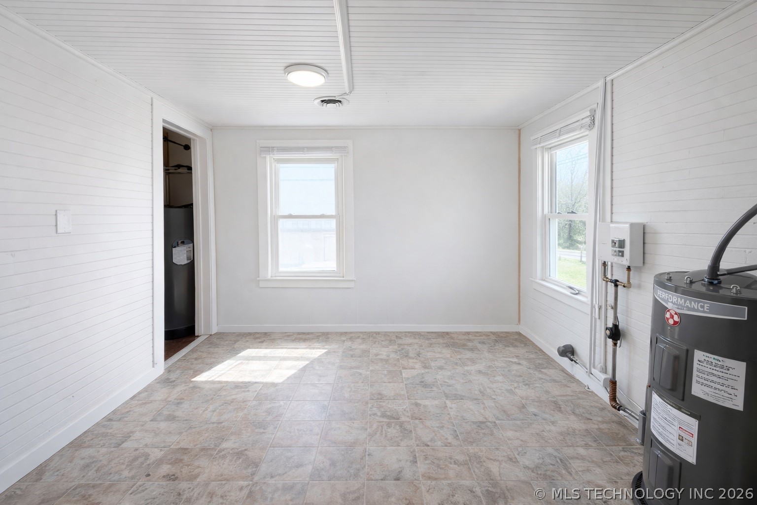 907 Stallard Road Property Photo 29