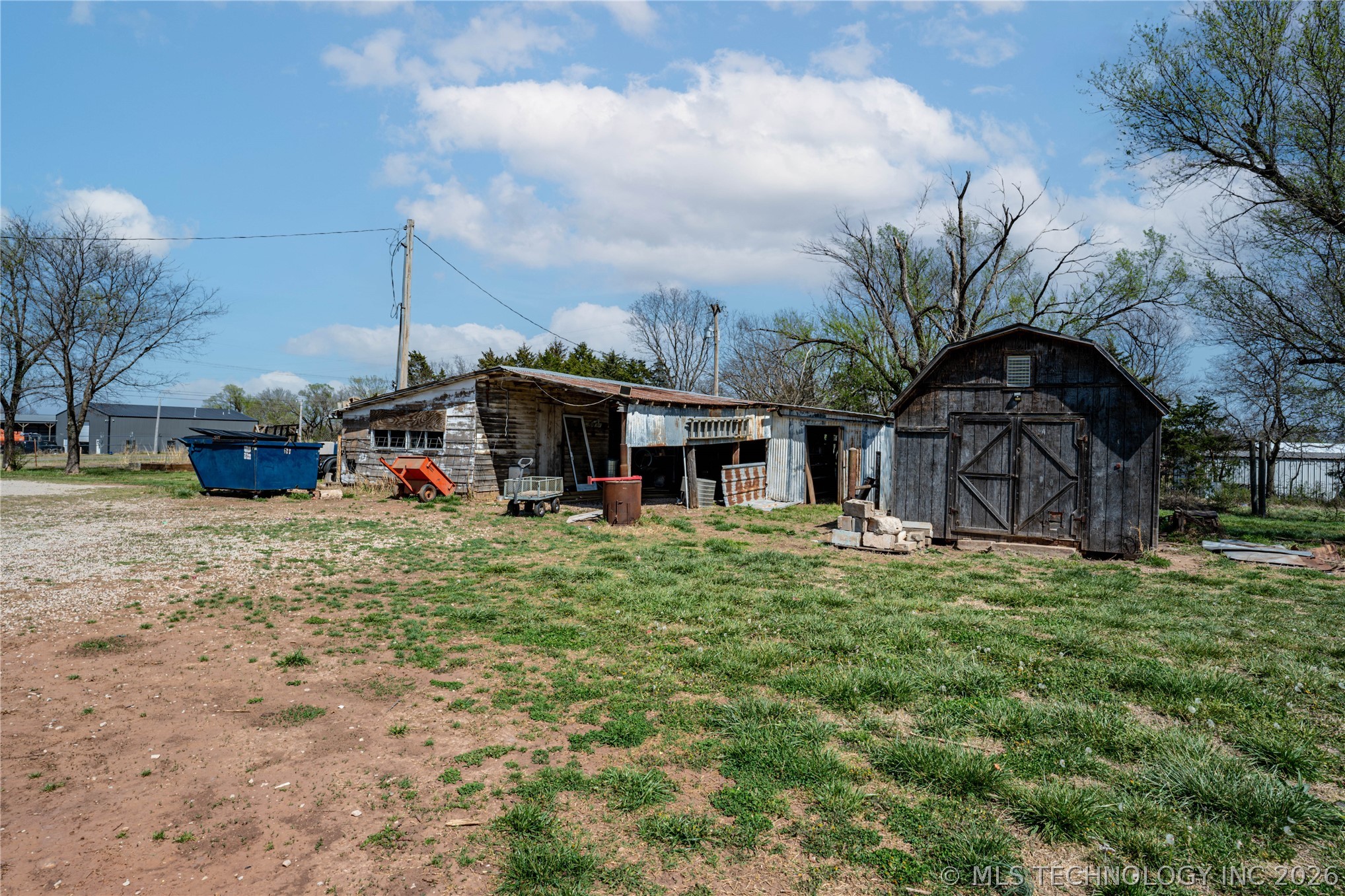 907 Stallard Road Property Photo 33