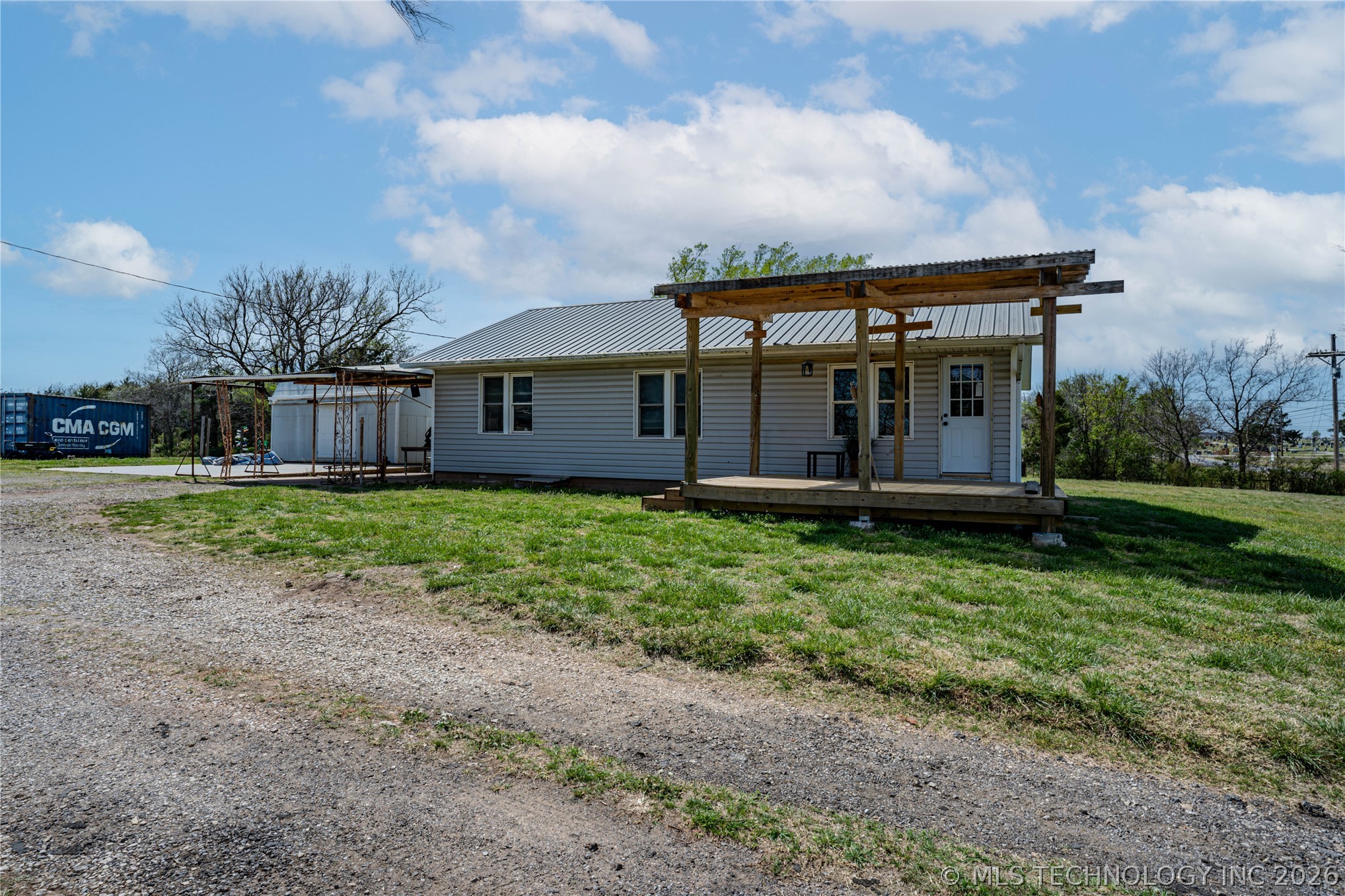 907 Stallard Road Property Photo 34