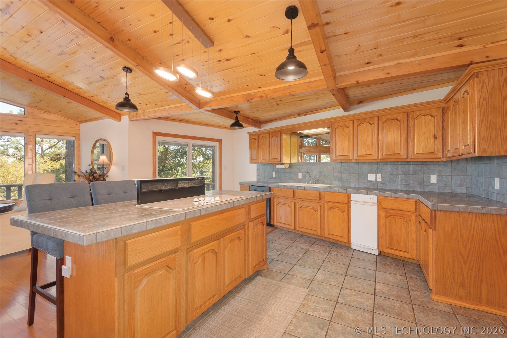 5016 Kw Property Photo 16