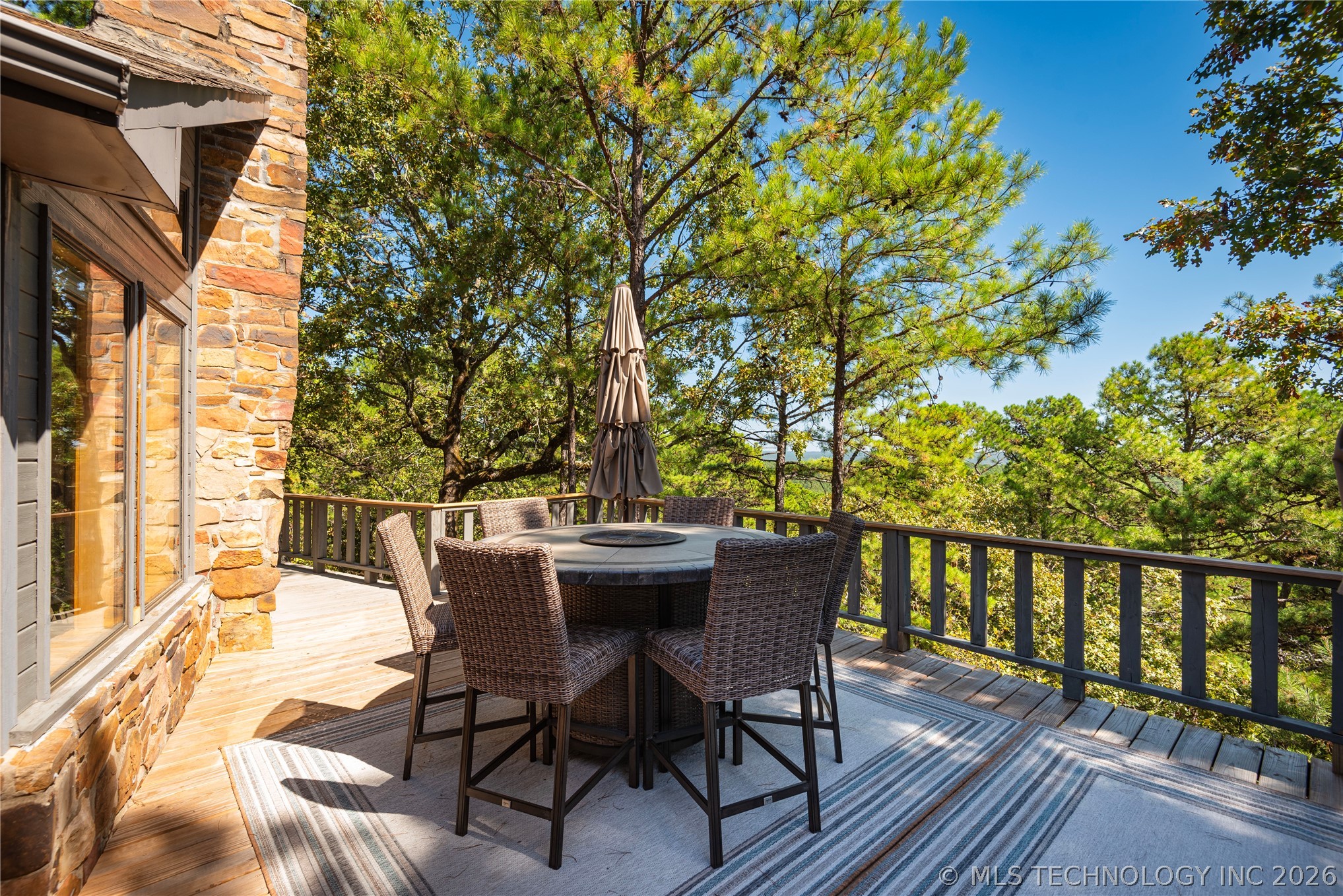 5016 Kw Property Photo 32