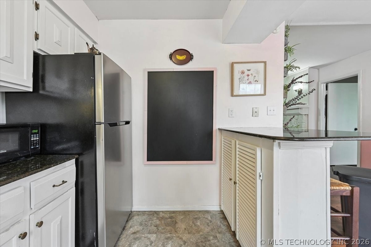 4334 E 67th Street 687 Property Photo 15