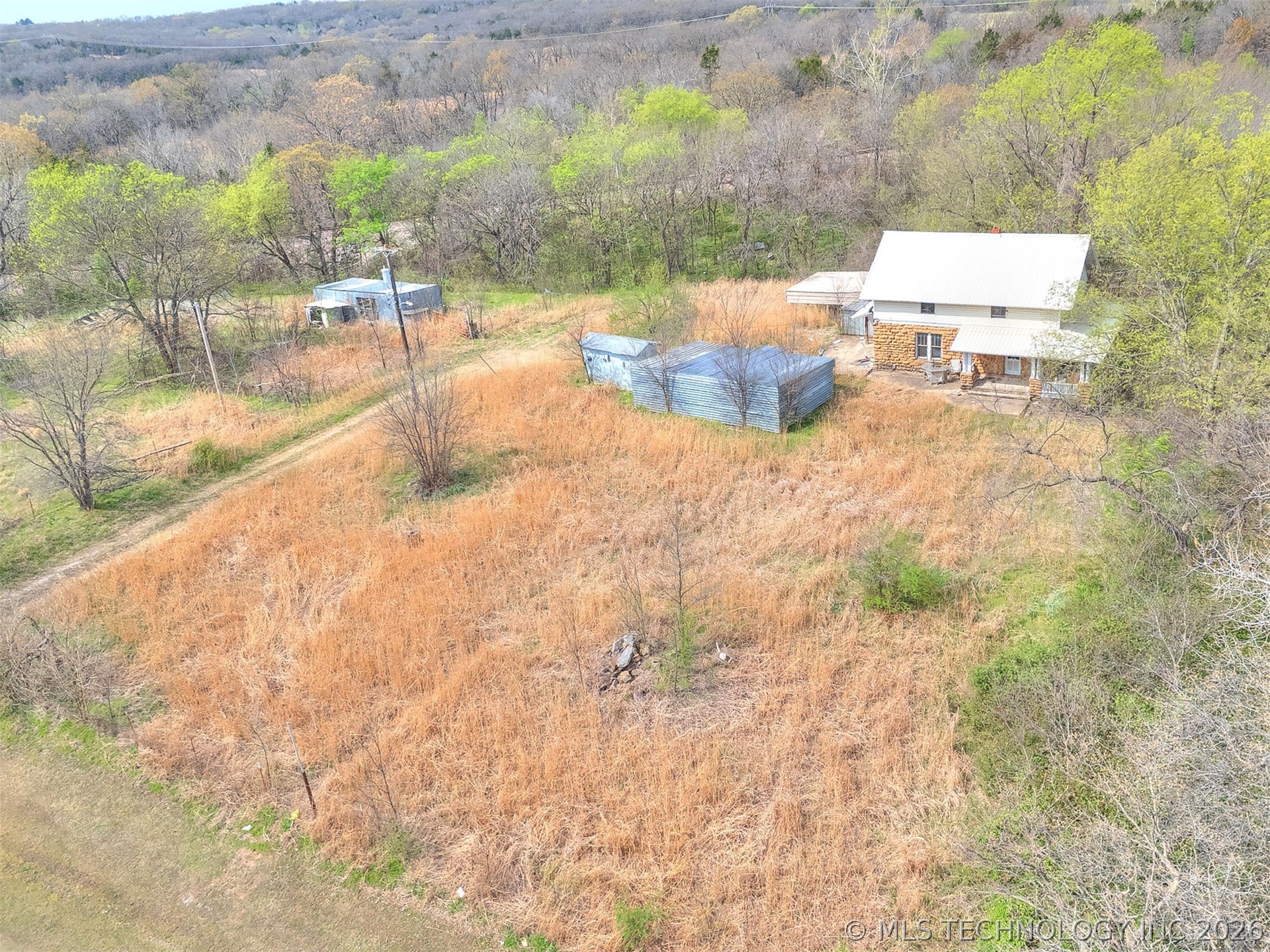 204 S Cedar Avenue Property Photo 3
