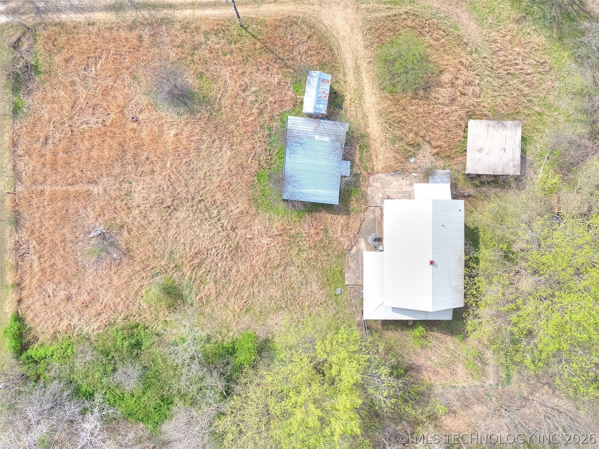 204 S Cedar Avenue Property Photo 5