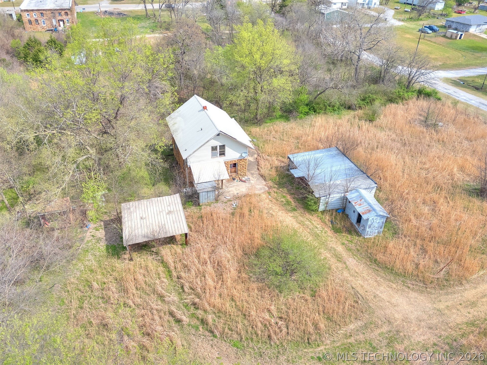 204 S Cedar Avenue Property Photo 10