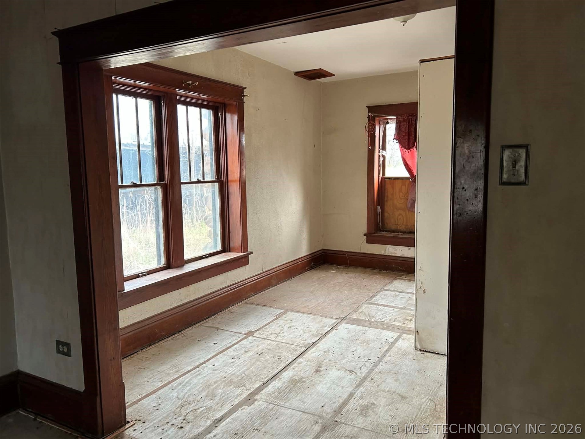 204 S Cedar Avenue Property Photo 31
