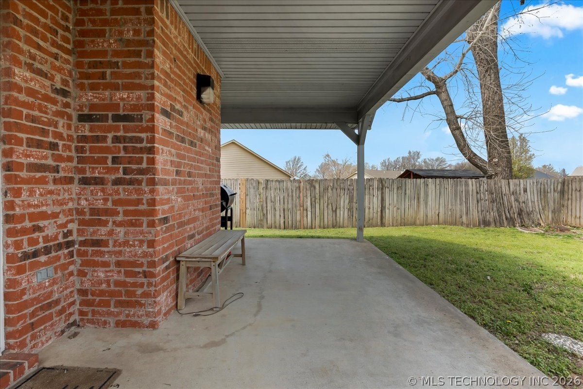 21411 E 36th Street S Property Photo 26